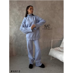 Костюм
