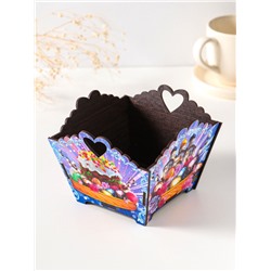 Конфетница квадратная или подставка под кулич «Пасхальные яйца и храм». 10×13×13.5 см