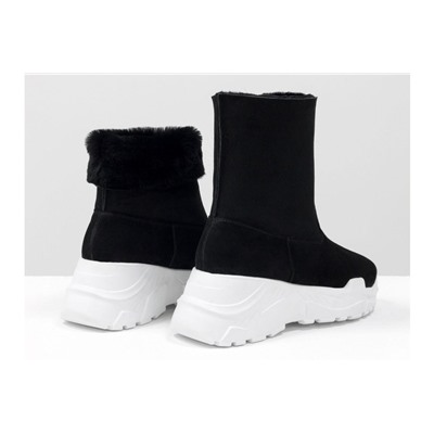 Яркие женские ботинки, типа UGG, из натуральной замши и меха овечки черного цвета, на современной высокой платформе белого цвета, Б-19120-01