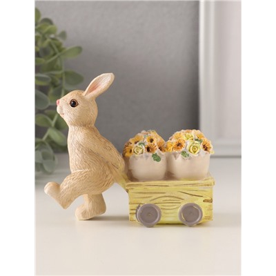 Фигурка полистоун «Зайчик везёт цветочные горшки на тележке», 11×4×10 см