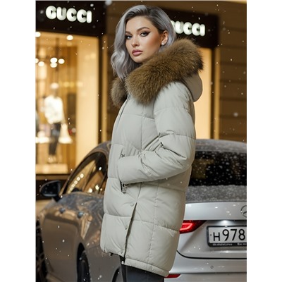 Куртка женская зимняя с мехом енот премиум класса светло-зеленого цвета 381ZS