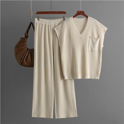 Eleganzza  Костюм женский    P-351