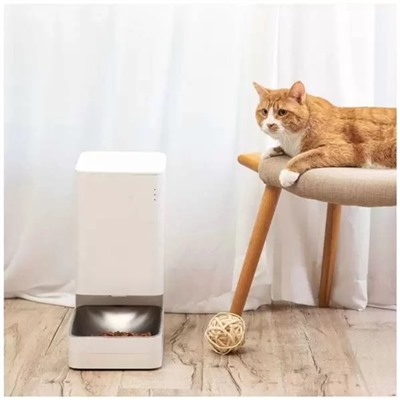 Умная кормушка для домашних животных Xiaomi Smart Pet Food Feeder (BHR6143EU), 3.6 л, Wi-Fi