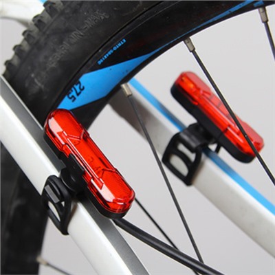 Фонарь задний COMIRON TA10 корпус: ABS, IPX5; свет: COB(5LED), 80lm; аккум: 220mAh, USB; четыре режима, поворотный на 360С. /уп 120/240/
