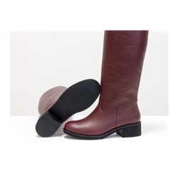 Высокие сапоги свободного одевания (Ридинги, riding boots) из натуральной плотной кожи бордового цвета, на невысоком каблуке,  Коллекция Осень-Зима от Gino Figini, М-2189-01