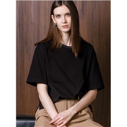 Футболка чёрная со стразами