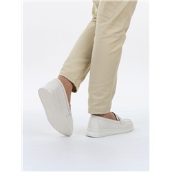 03-M37-11 MILK Лоферы женские (натуральная кожа)