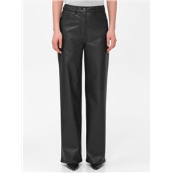 Брюки чёрные с покрытием под кожу