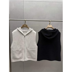 Жилет с капюшоном 255 светло-серый