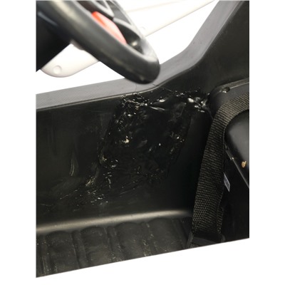 УЦЕНКА (трещины на заднем бампере, потёртости) Электромобиль «Багги», полный привод 4WD