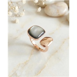 Кольцо с натуральным перламутром