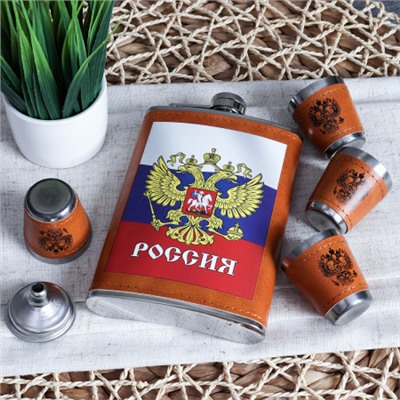 Набор в подарочной коробке Фляжка 180 мл Россия + 4 стопки 30 мл, воронка / FL-212 /уп 60/