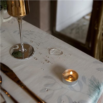 Скатерть новогодняя «Этель» Christmas flowers 149×250 см c ГМВО, 100% хлопок, 190 г/м²