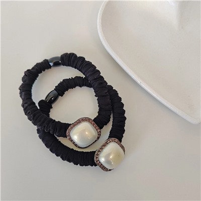 Резинка для волос  (2 штуки)