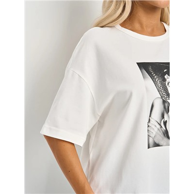 Футболка трикотажная белая с принтом