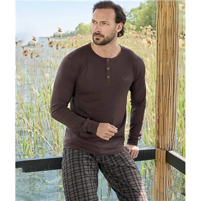 Пижама: брюки и лонгслив