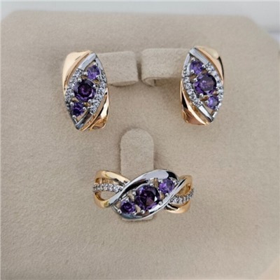 Комплект ювелирной бижутерии коллекция "Дубай" серьги и кольцо 19 р, покрытие позолота, вставка: фианиты и цирконы, цвет: фиолетовый и прозрачный, арт.414.616-19