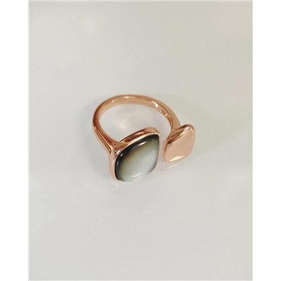 Кольцо с натуральным перламутром