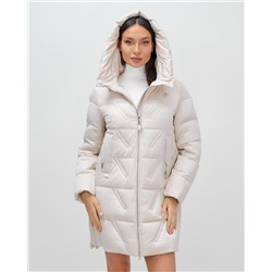 Куртка зимняя женская классическая с капюшоном бежевого цвета 7671B