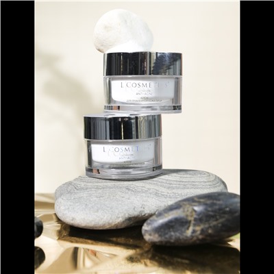 Крем для лица Clear & Pure ULTRA CARE Anti-Acne для проблемной кожи  – 50 мл. Борется против акне, Уменьшает количество черных точек, Увлажняет кожу лица