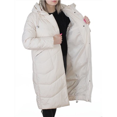 8806 MILK WHITE Пальто зимнее женское (150 гр. холлофайбер)