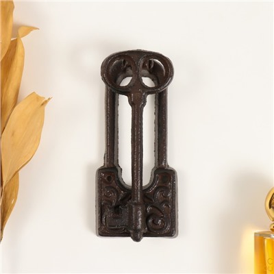 Дверной молоток чугун «Прямой ключ», 13×5.5×3 см