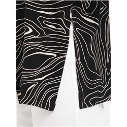 Блуза чёрная из вискозы с принтом