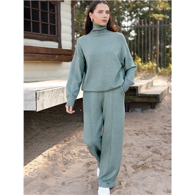 Свитер из пряжи с кашемиром