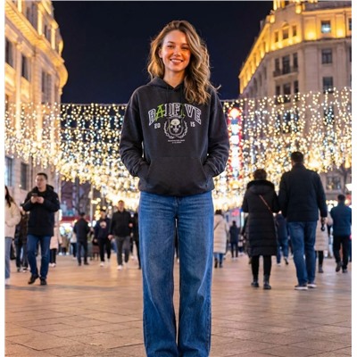 Толстовка с капюшоном