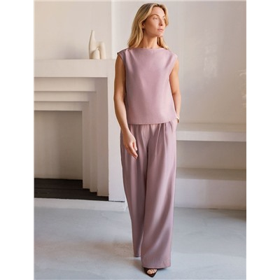 Топ c вырезом лодочка из плотного лиоцелла