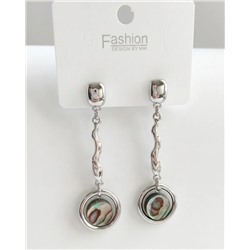 Стильные серьги