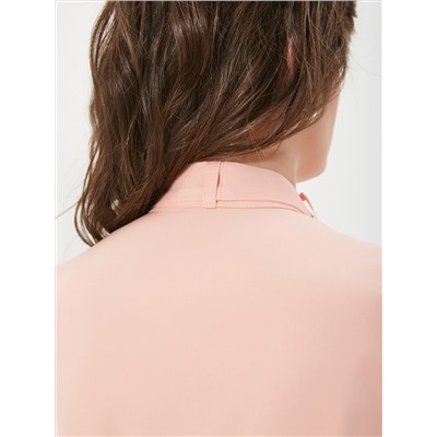 Блузка с бантом персикового цвета