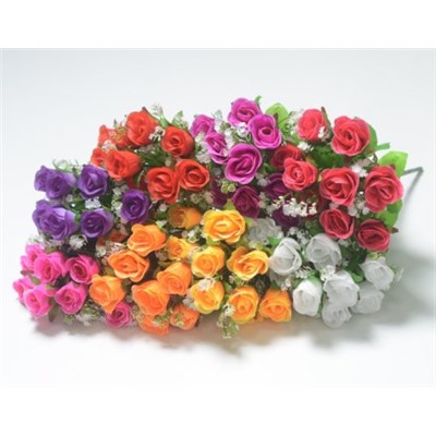 Ветка в букете бутон роз с гипсофилой 9 голов. Цвет в ассортименте, без права выбора.