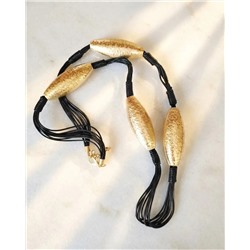 Длинное колье с металлическими элементами