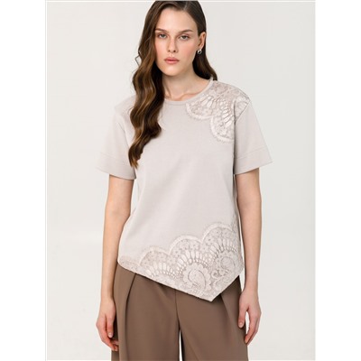 Блуза бежевая с кружевом
