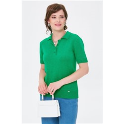 Футболка-поло вязаная зелёного цвета