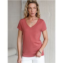 Базовая футболка из премиального хлопка с V образным вырезом