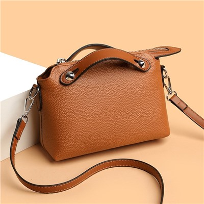 Bags Сумка женская / кожа /  	 0110911