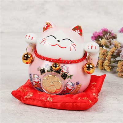 Копилка Кот манэки-нэко на коврике 11 см / M-0230116 /уп 80/