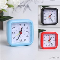 Будильник 7,2х3,5х7,2 см / 8035-1 /уп 300/
