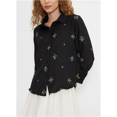 Женская рубашка с вышивкой Patiskha