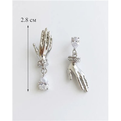 Стильные серьги