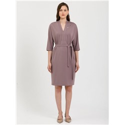 Платье трикотажное с брошкой