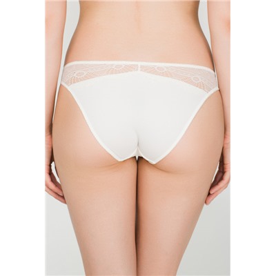 Трусы жен Vega молочный Infinity Lingerie