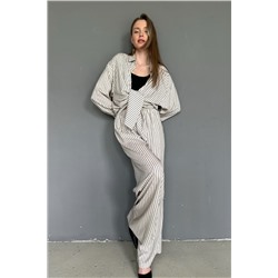 Костюм женский  SET065/09/Молочный, черный