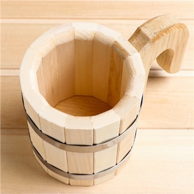 Подарочный набор(1 шт.-поднос,2 шт.-кружки по 0.5 л.,2 шт. - кружки по 1 л.)