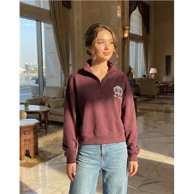 Толстовка с вышивкой