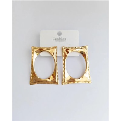 Стильные серьги