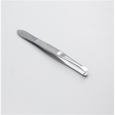 Zinger Пинцет для бровей скошенный / Classic B 164 S SH, ручная заточка, 88-90 мм, серебристый глянцевый