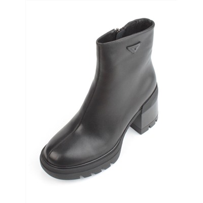 04-M3153-3570-42M-11 BLACK Ботинки зимние женские (натуральная кожа, натуральный мех)